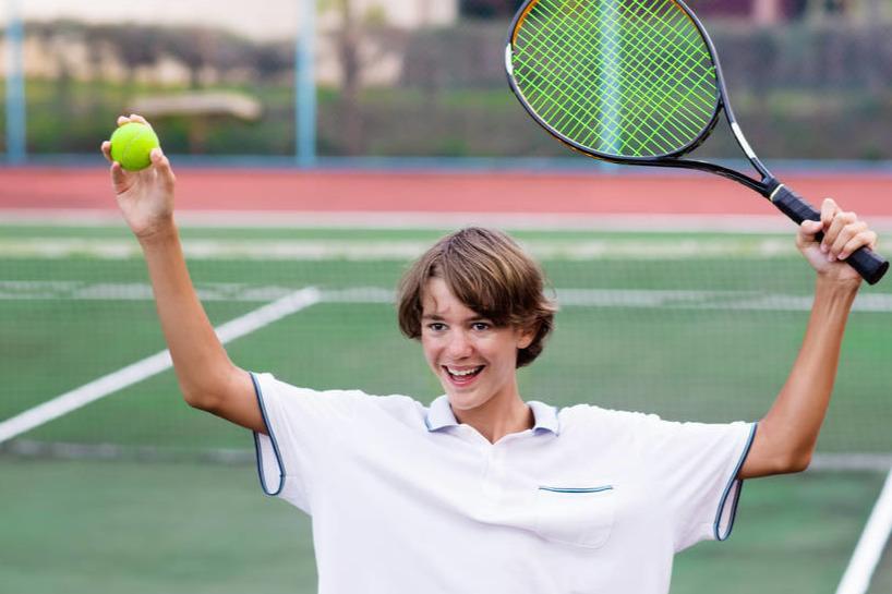 网球教学视频（网球怎么打初学？)